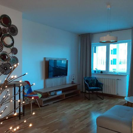 Bright, Modern & Cozy Apartment Tuzla Kültér fotó