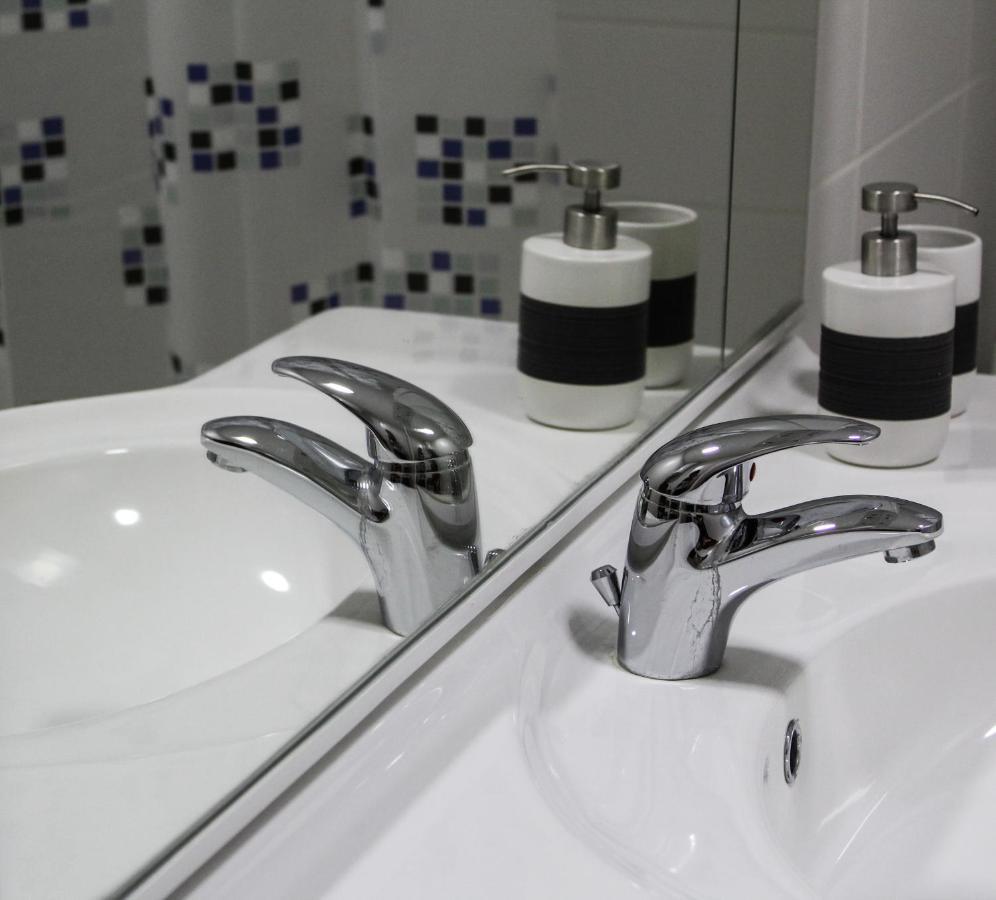 Bright, Modern & Cozy Apartment Tuzla Kültér fotó